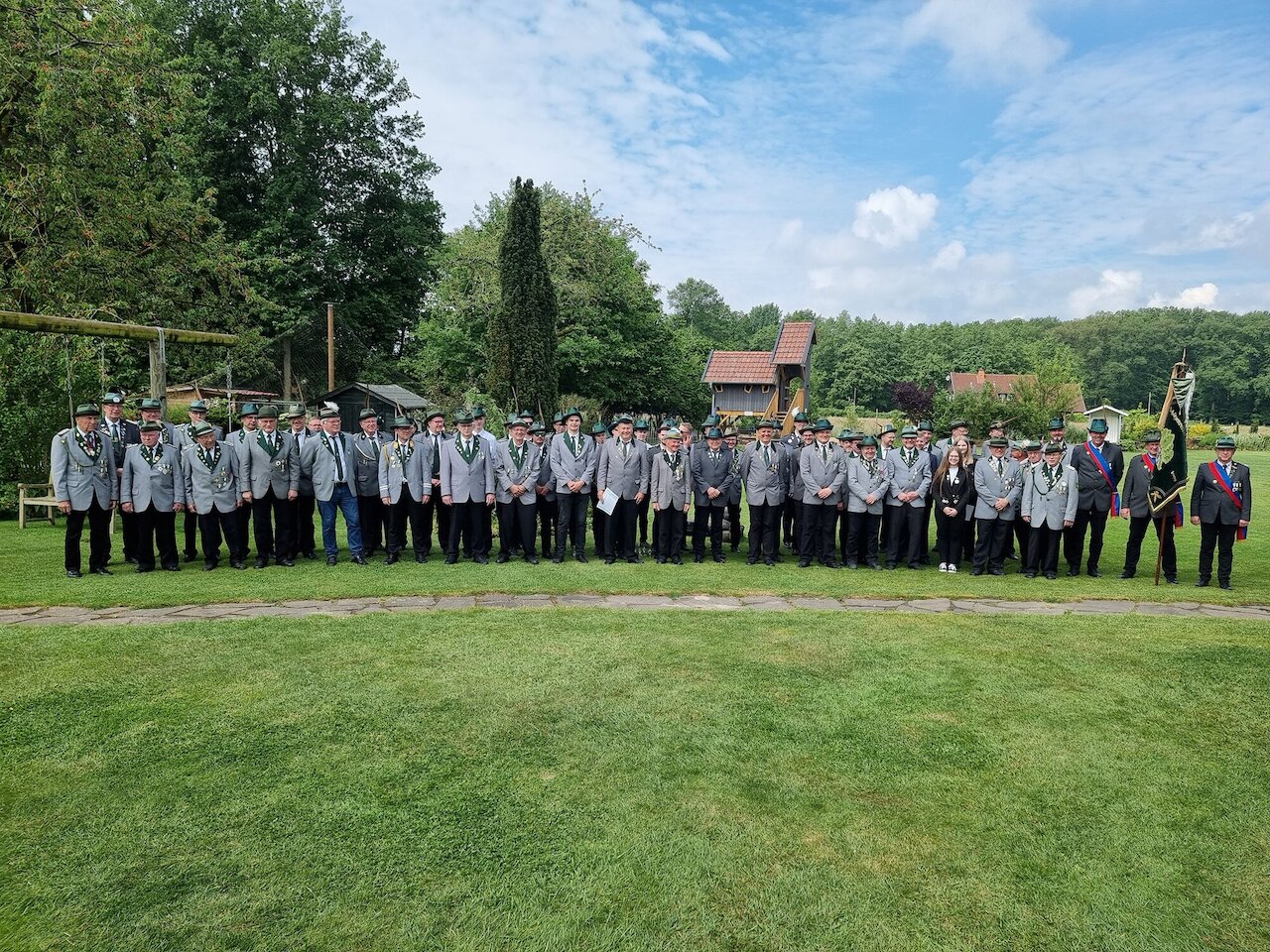Brockdorfer Schützen spenden 1.000 EUR an wohltätige Zwecke Image 2